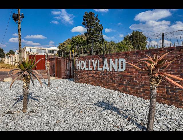 5 BEDROOM SECTIONAL TITLE FOR SALE IN BRAMLEY NORTH